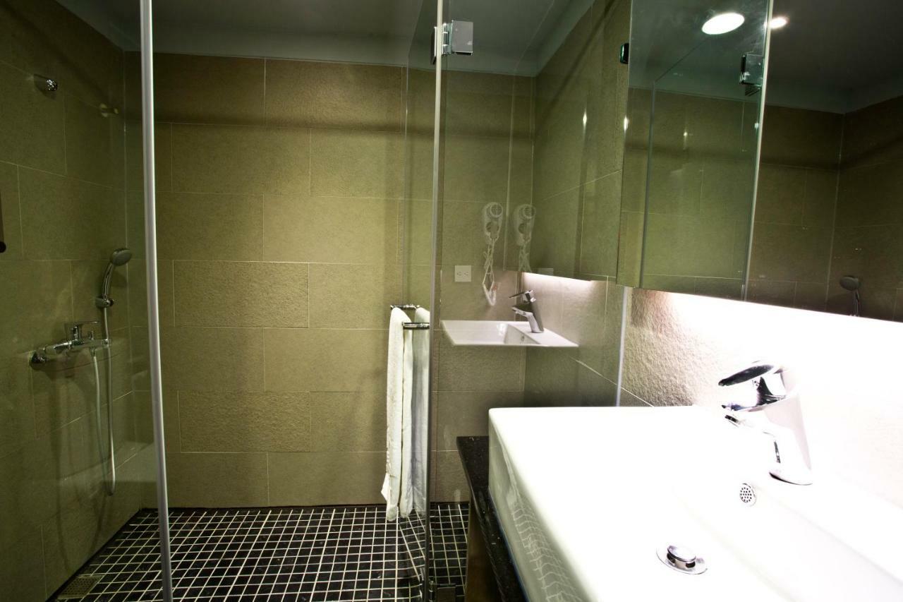 Fine Hotel Kaohsiung Extérieur photo